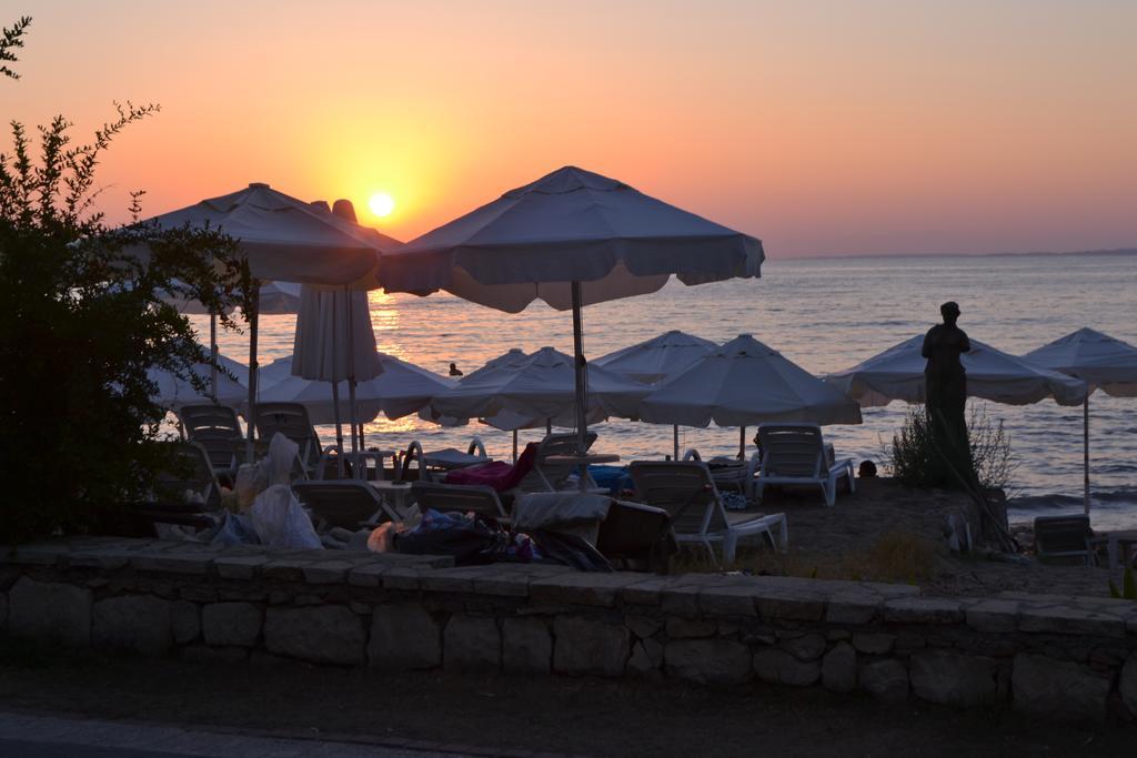 Neptun Hotel Side Kültér fotó