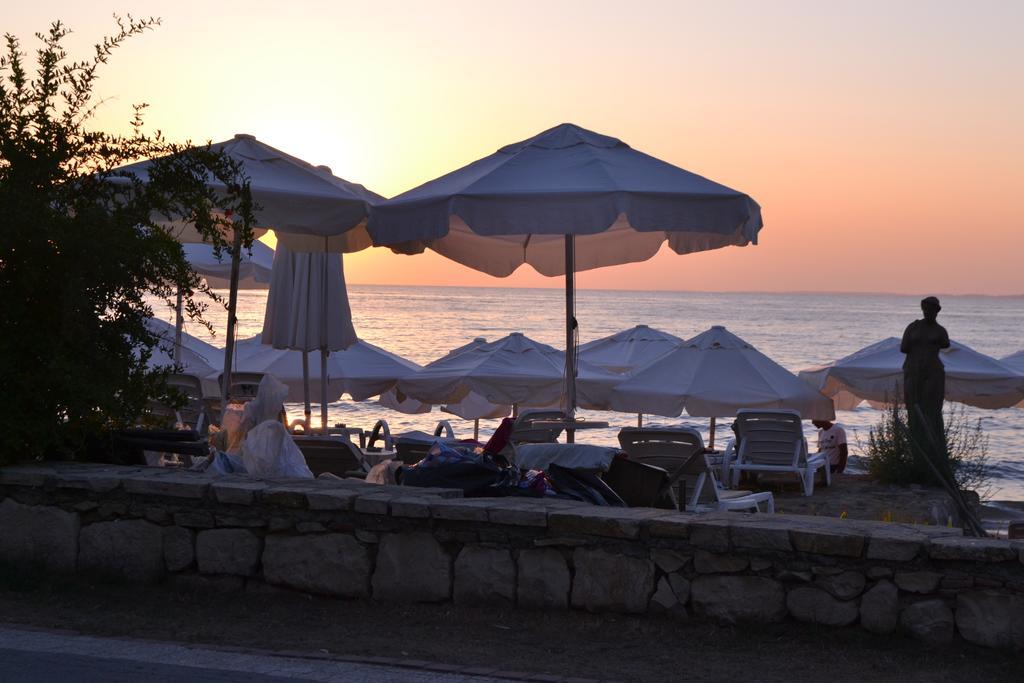 Neptun Hotel Side Kültér fotó