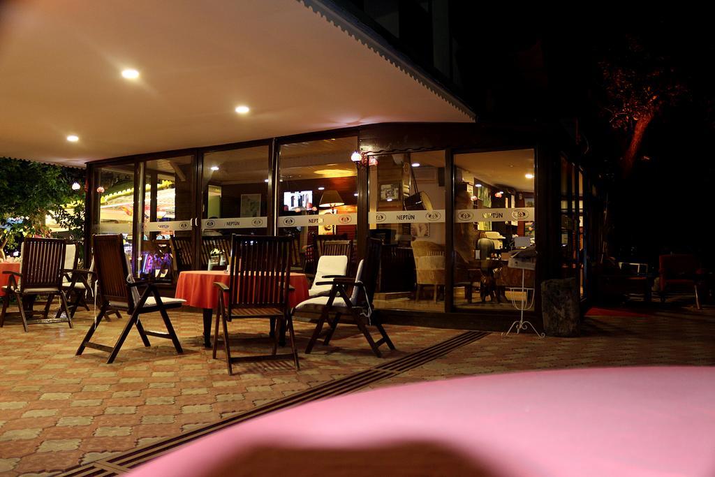Neptun Hotel Side Kültér fotó